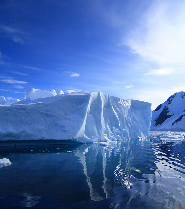 GA_PolarisTours_Antarktis-Tafeleisberg