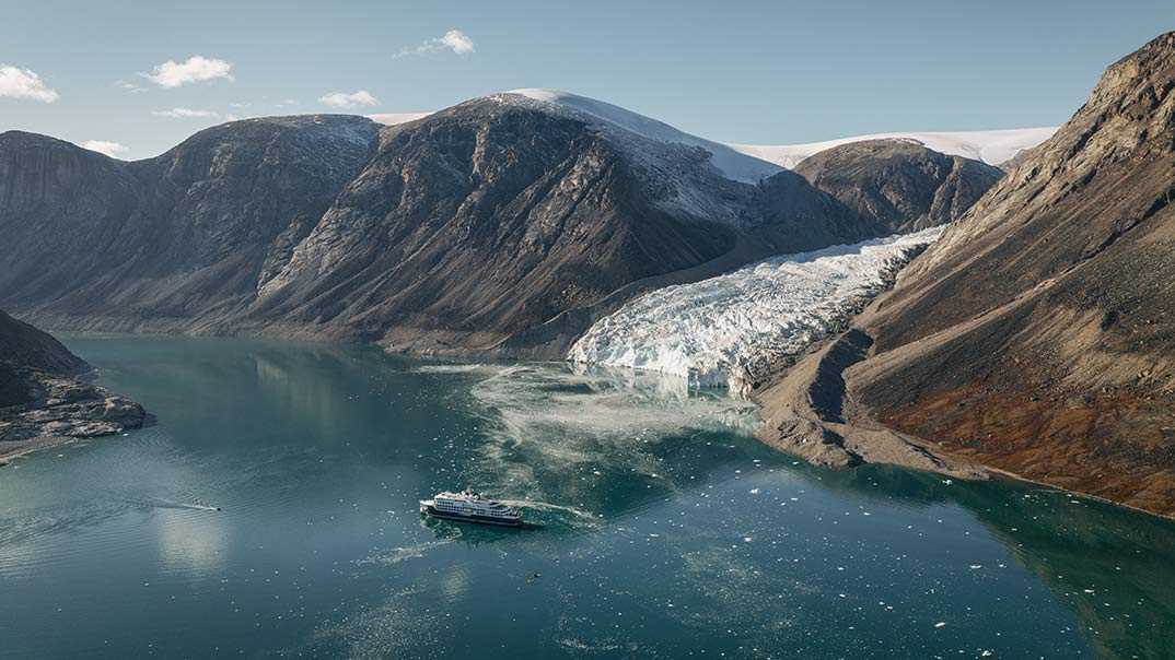 Mountains-Glacier-Vega-high-Bjorn-Steinbekk-Swn-Hellenic