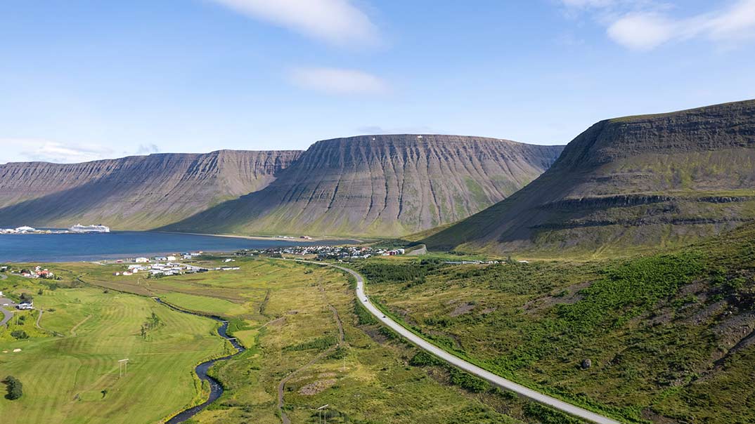 SH-VEGA-I-ISAFJORDUR-I_Swan-Hellenic