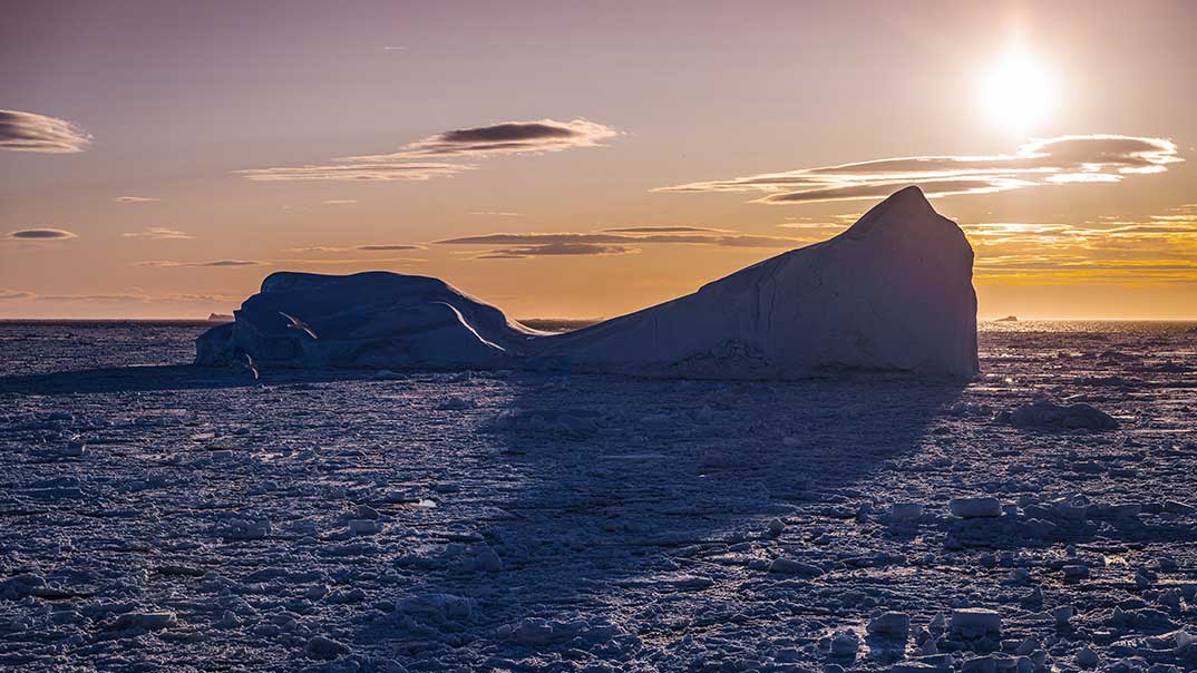 14-Antarctique_iceberg_banquise_-StudioPONANT-Morgane-Monneret