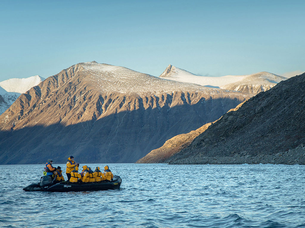 QuarkExpeditions_CanadasRemoteArctic_baffinisland_Credit-AcaciaJohnson