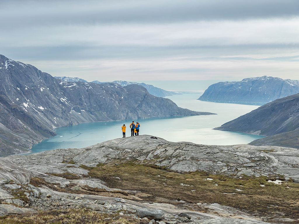 QuarkExpeditions_Greenland-Adventure-Heli-Hiking_4M9A9098_Credit-Michelle-Sole